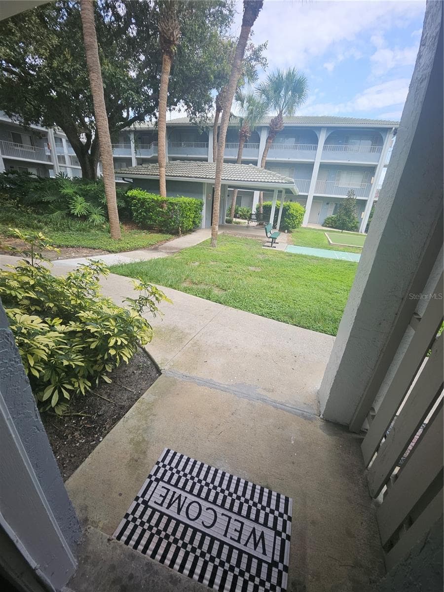 125 WATER FRONT WAY — photo 4 of 25
