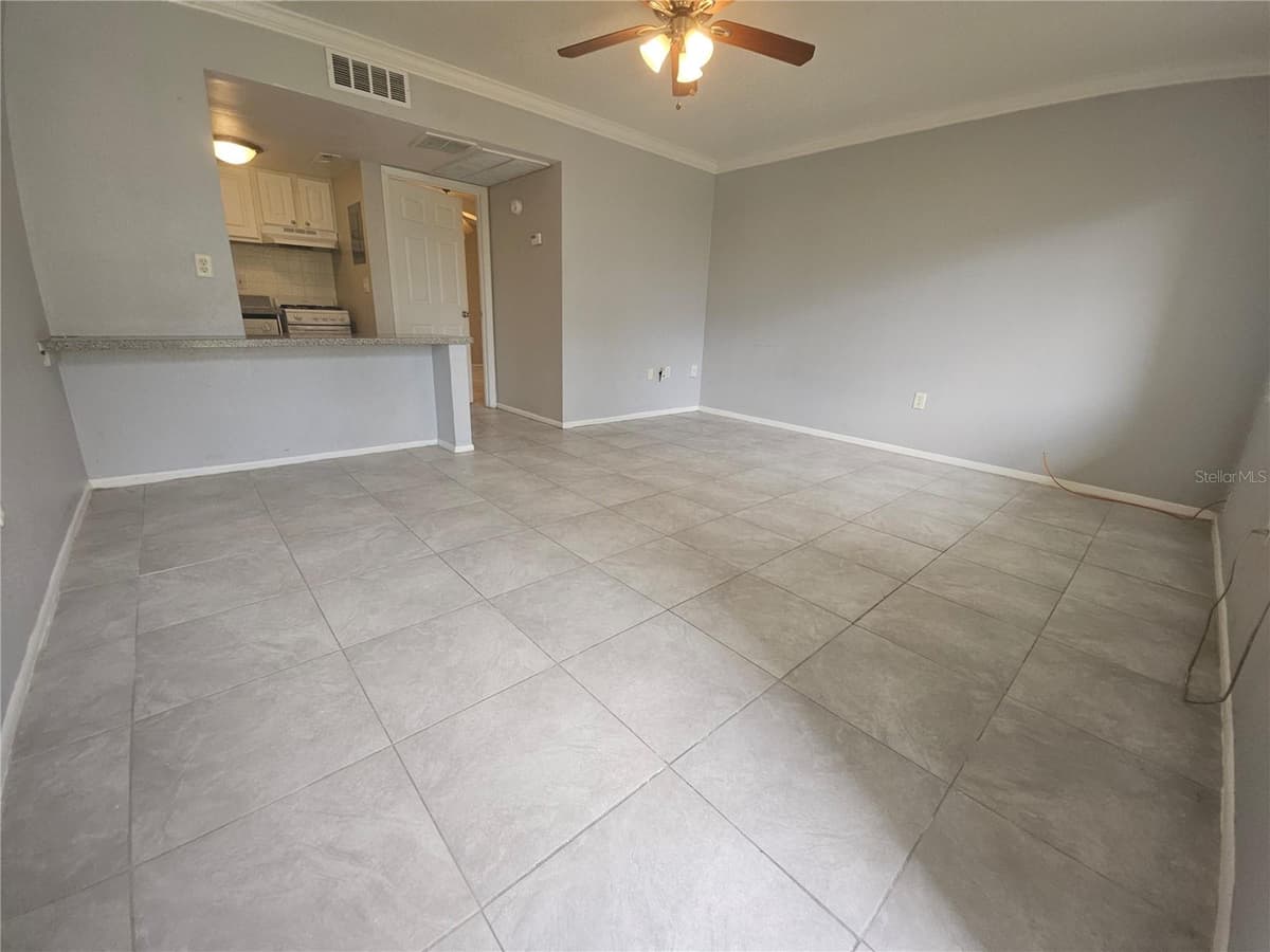 125 WATER FRONT WAY — photo 6 of 25
