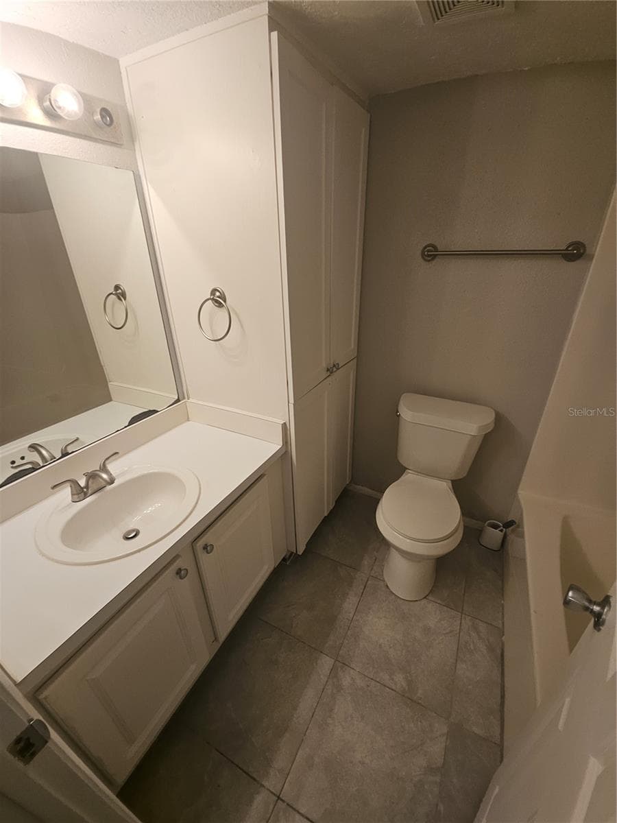 125 WATER FRONT WAY — photo 17 of 25