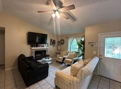 4 PINE CIRCLE DRIVE — photo 4 of 9