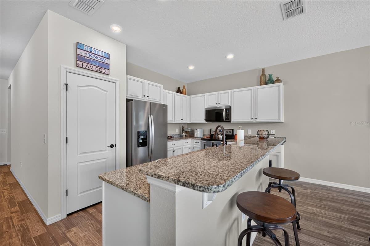 11411 TANGLE BRANCH LANE — photo 9 of 62