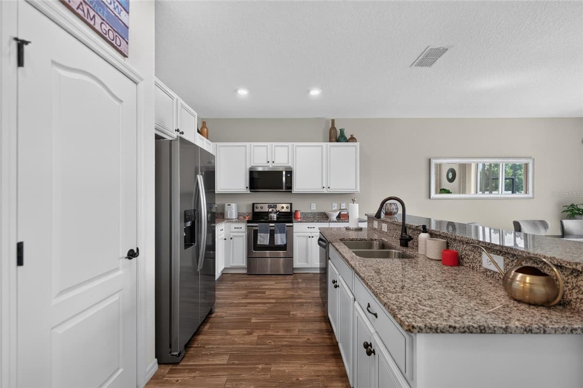 11411 TANGLE BRANCH LANE — photo 10 of 62