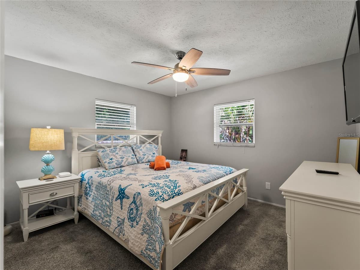 251 PLANTATION ROAD — photo 18 of 54