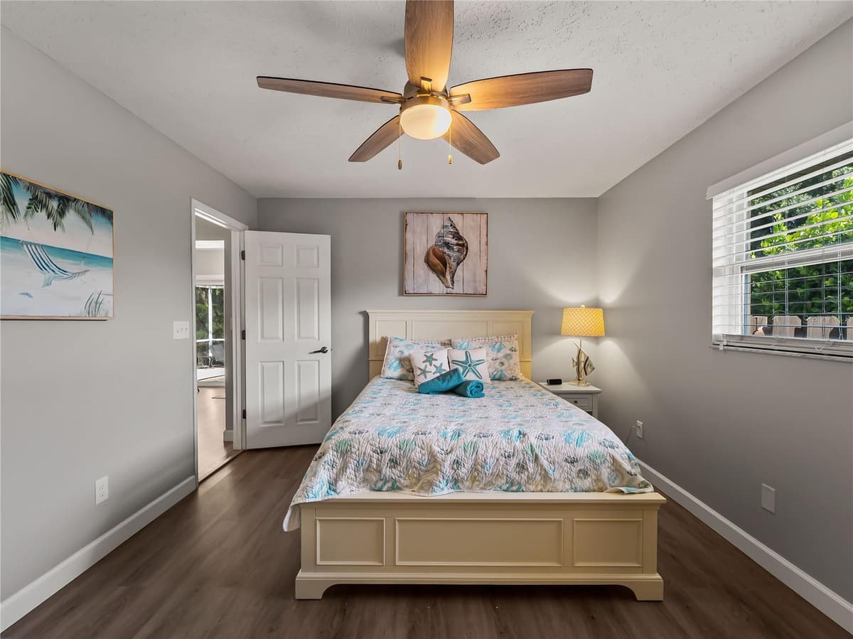 251 PLANTATION ROAD — photo 11 of 54