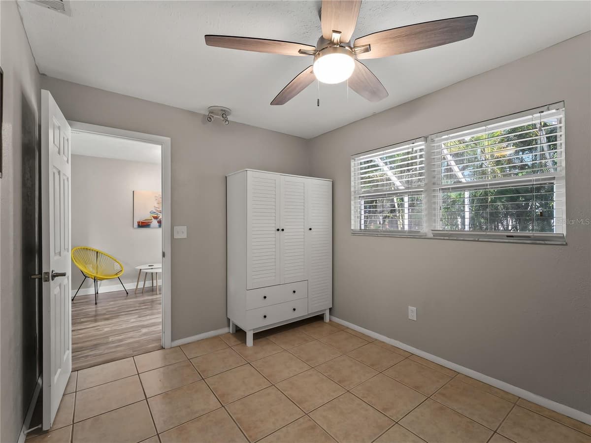 251 PLANTATION ROAD — photo 25 of 54