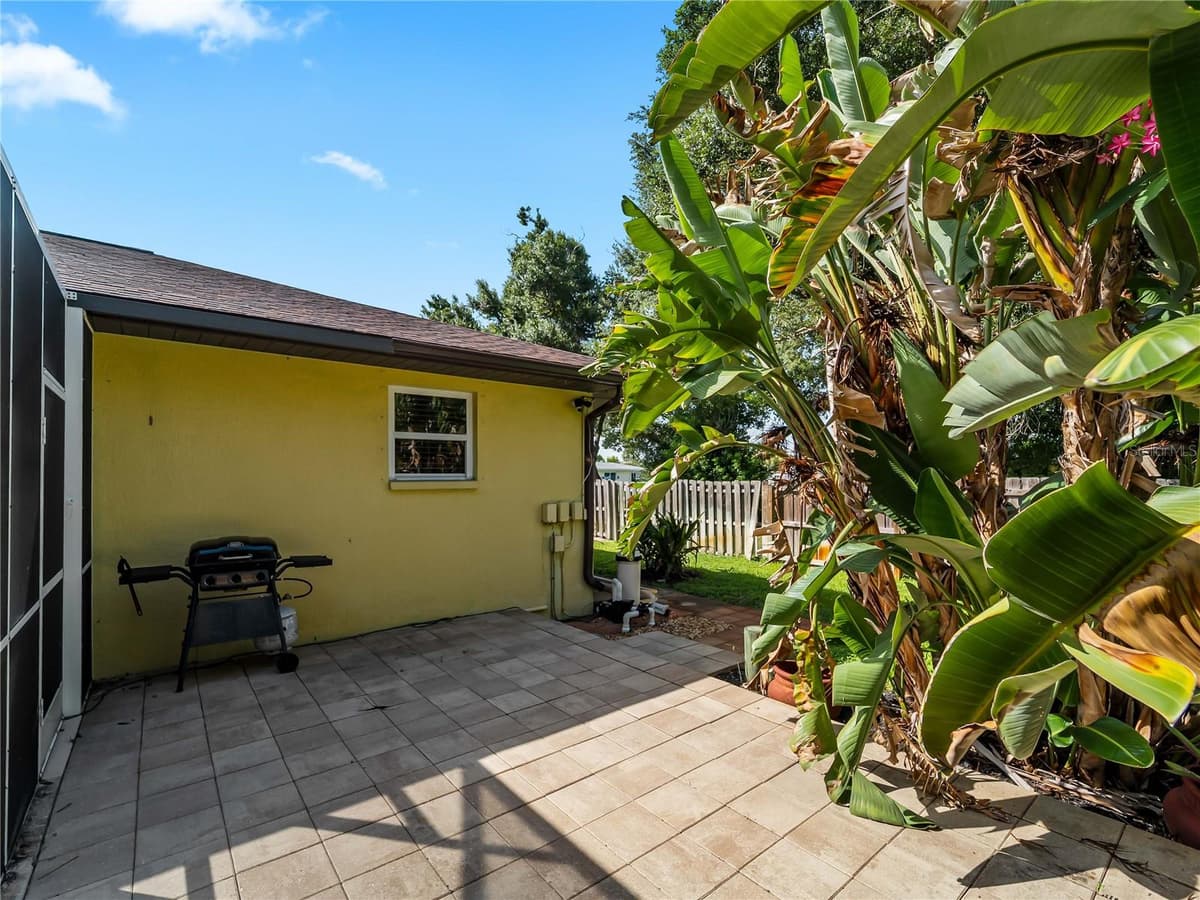 251 PLANTATION ROAD — photo 32 of 54