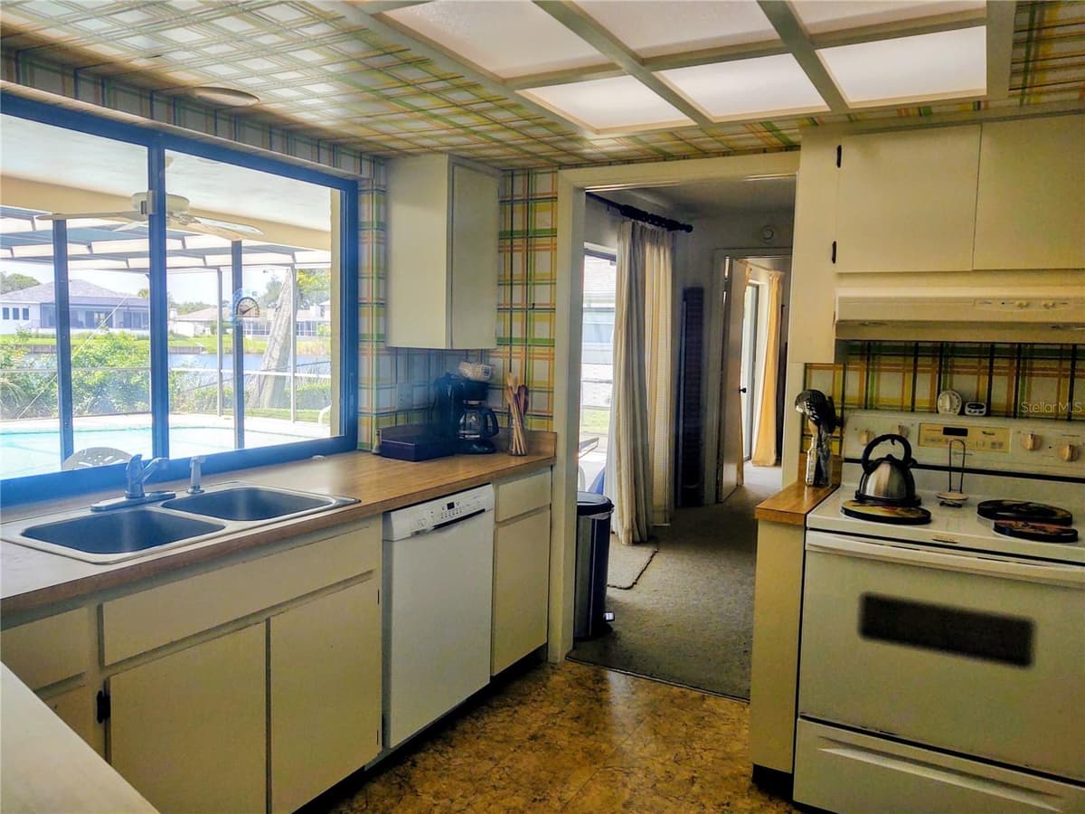 619 RIVIERA BAY DRIVE — photo 10 of 20