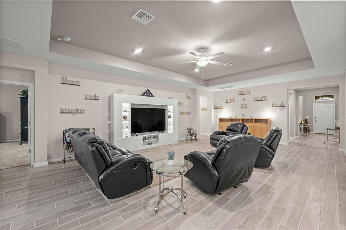 9332 58TH CIRCLE — photo 10 of 52