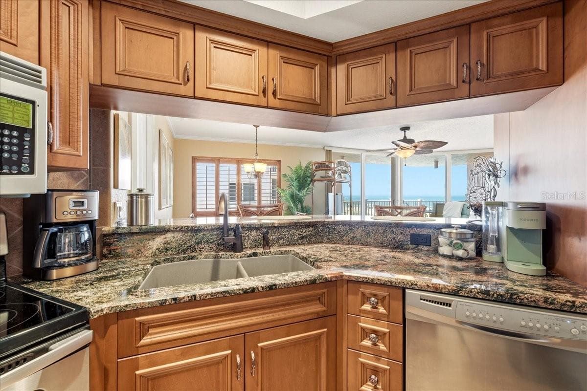 2600 GULF DRIVE — photo 15 of 35