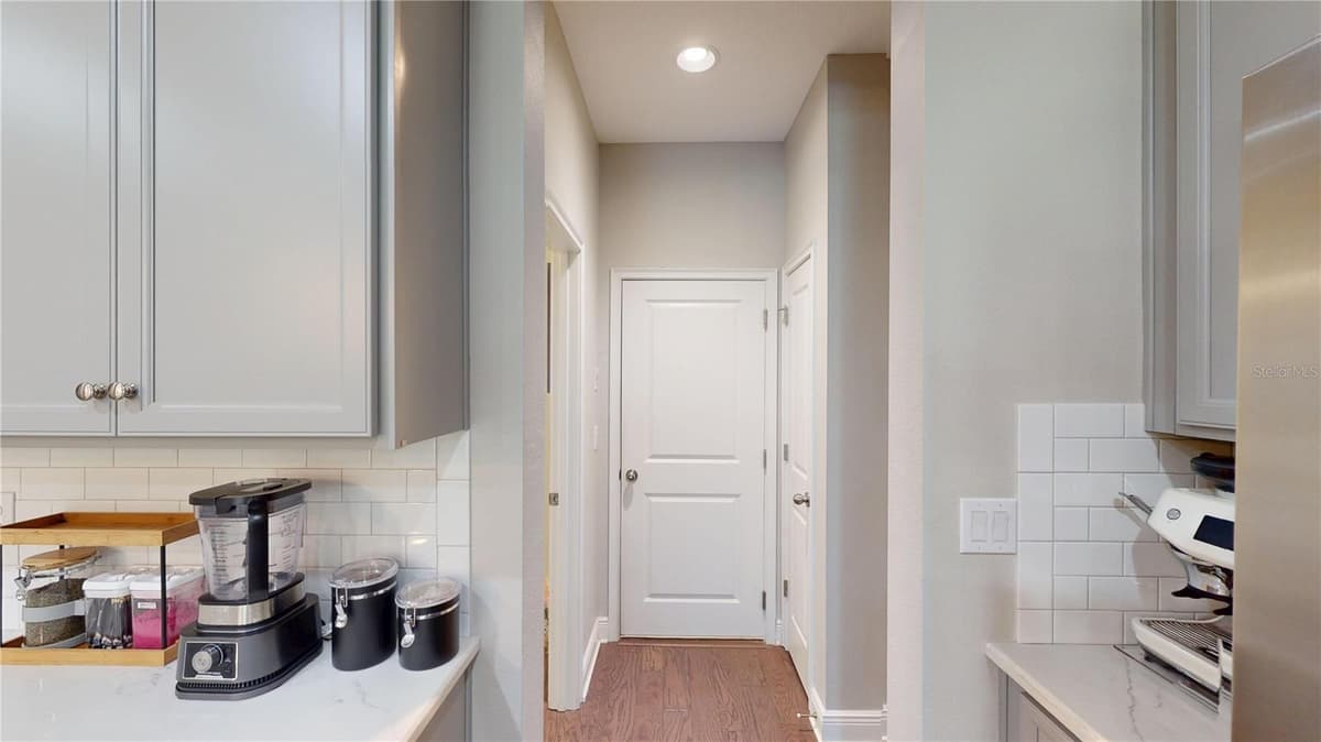 14223 PONDHAWK LANE — photo 10 of 38