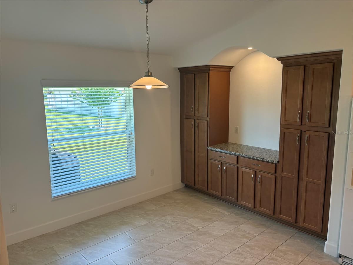 53 ERIC DRIVE — photo 6 of 9