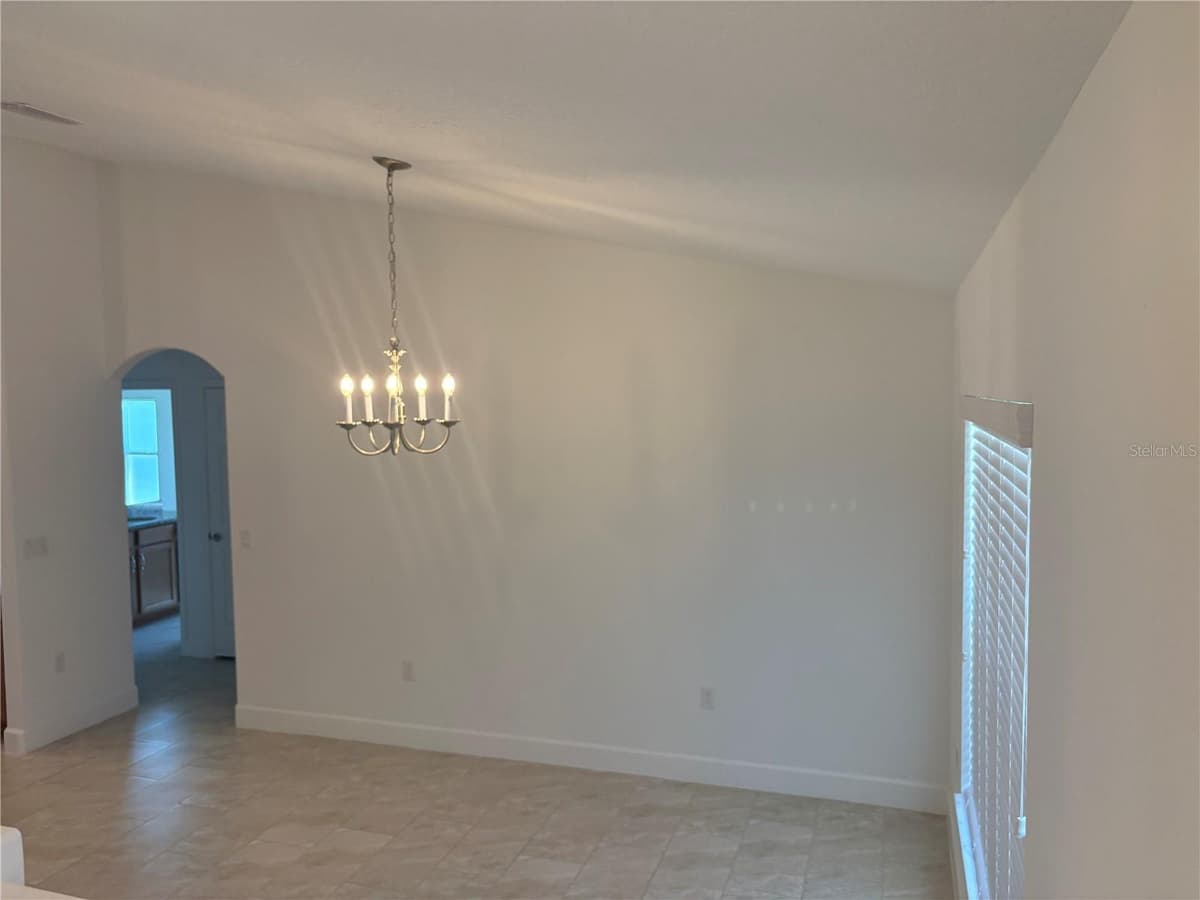 53 ERIC DRIVE — photo 5 of 9