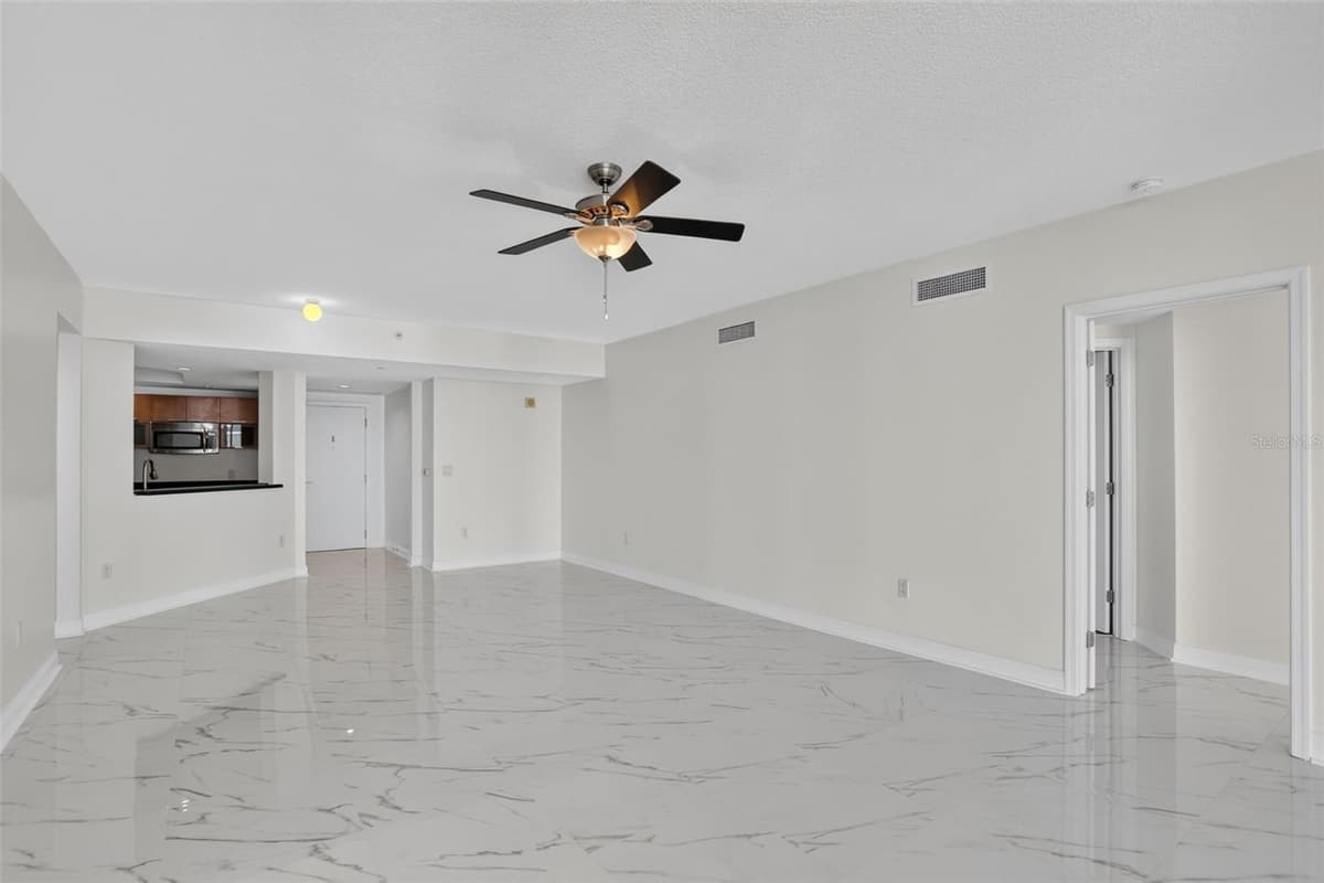 231 RIVERSIDE DRIVE — photo 19 of 34