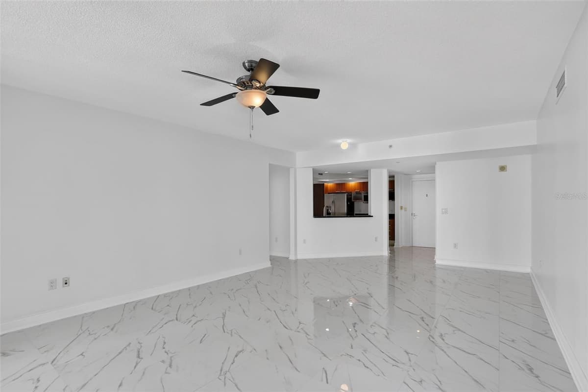 231 RIVERSIDE DRIVE — photo 17 of 34