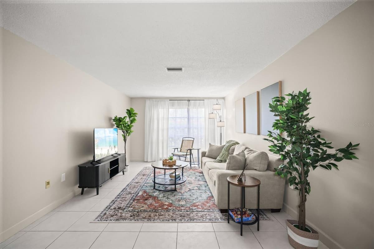 2700 BAYSHORE BOULEVARD — photo 12 of 73