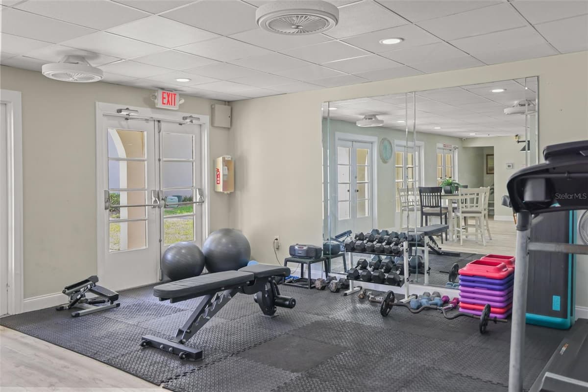 2700 BAYSHORE BOULEVARD — photo 46 of 73