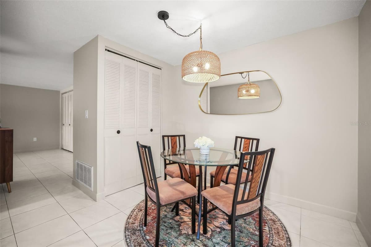 2700 BAYSHORE BOULEVARD — photo 19 of 73