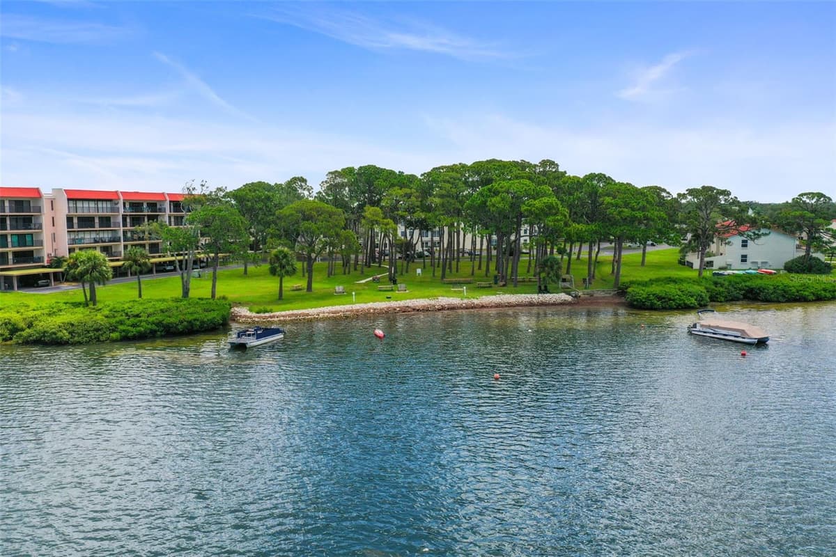 2700 BAYSHORE BOULEVARD — photo 64 of 73