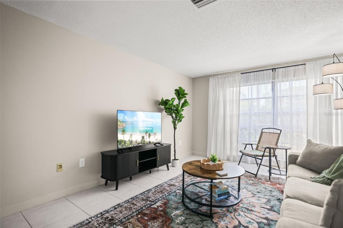 2700 BAYSHORE BOULEVARD — photo 14 of 73