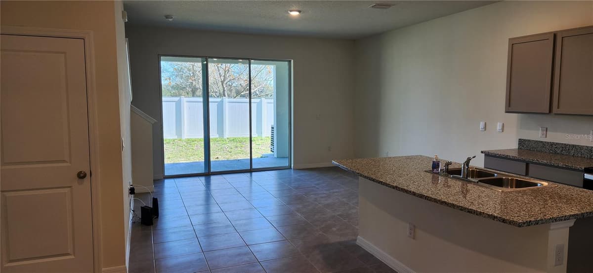 9241 ROCK HARBOUR WAY — photo 4 of 22