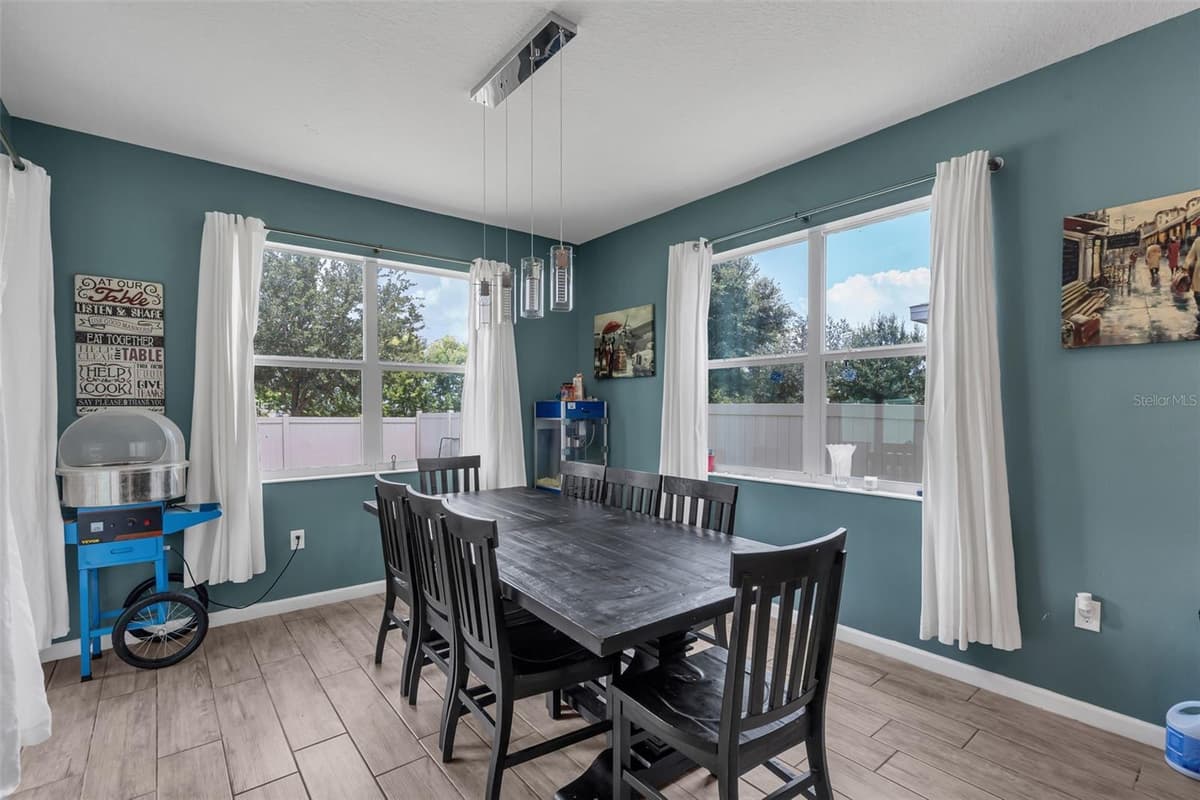 822 OPAL COURT — photo 10 of 55