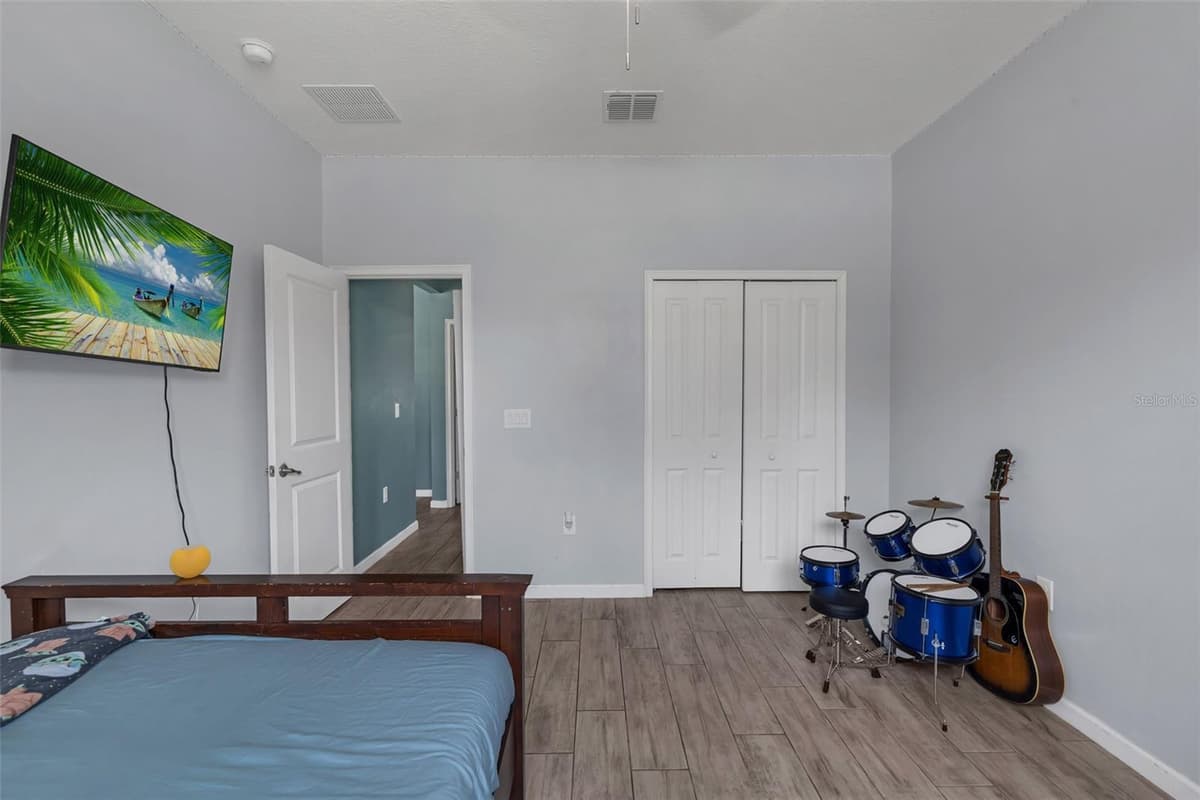 822 OPAL COURT — photo 18 of 55