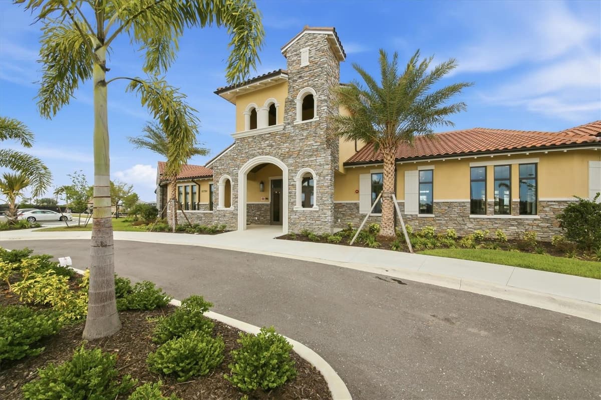 20411 SYMPHONY PLACE — photo 34 of 44