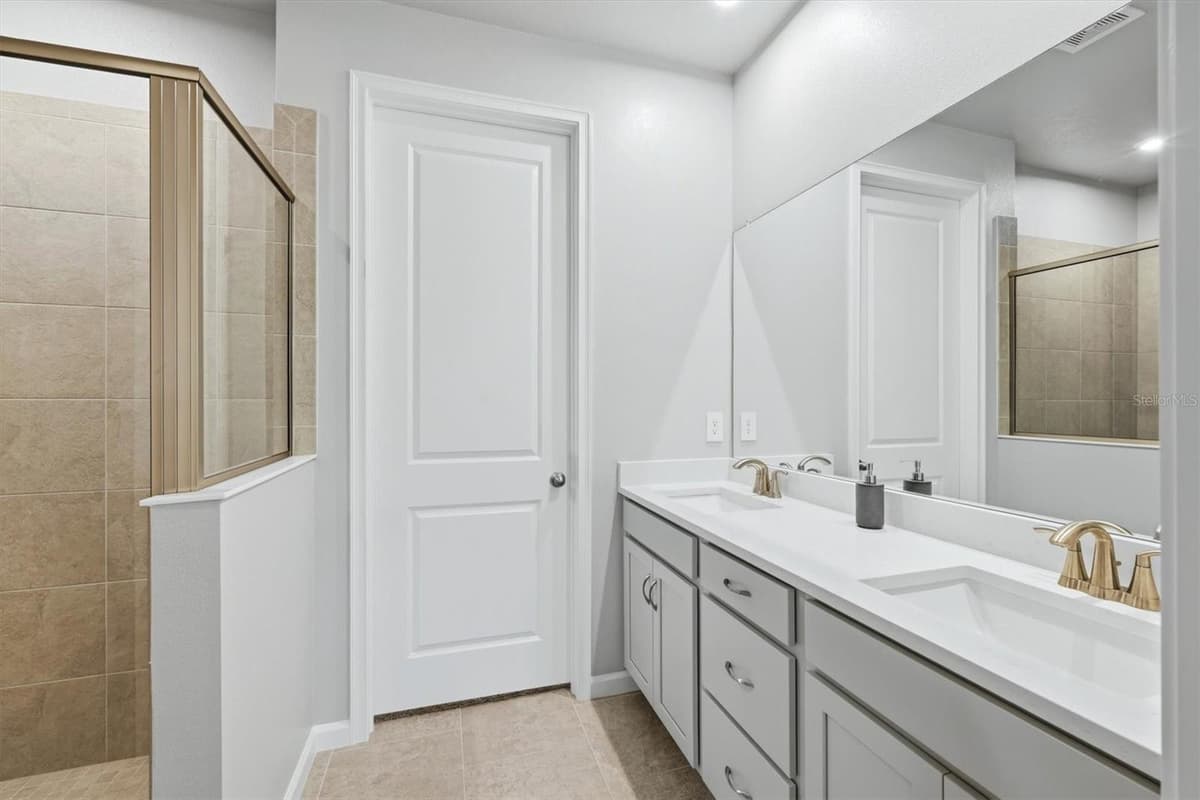 20411 SYMPHONY PLACE — photo 23 of 44