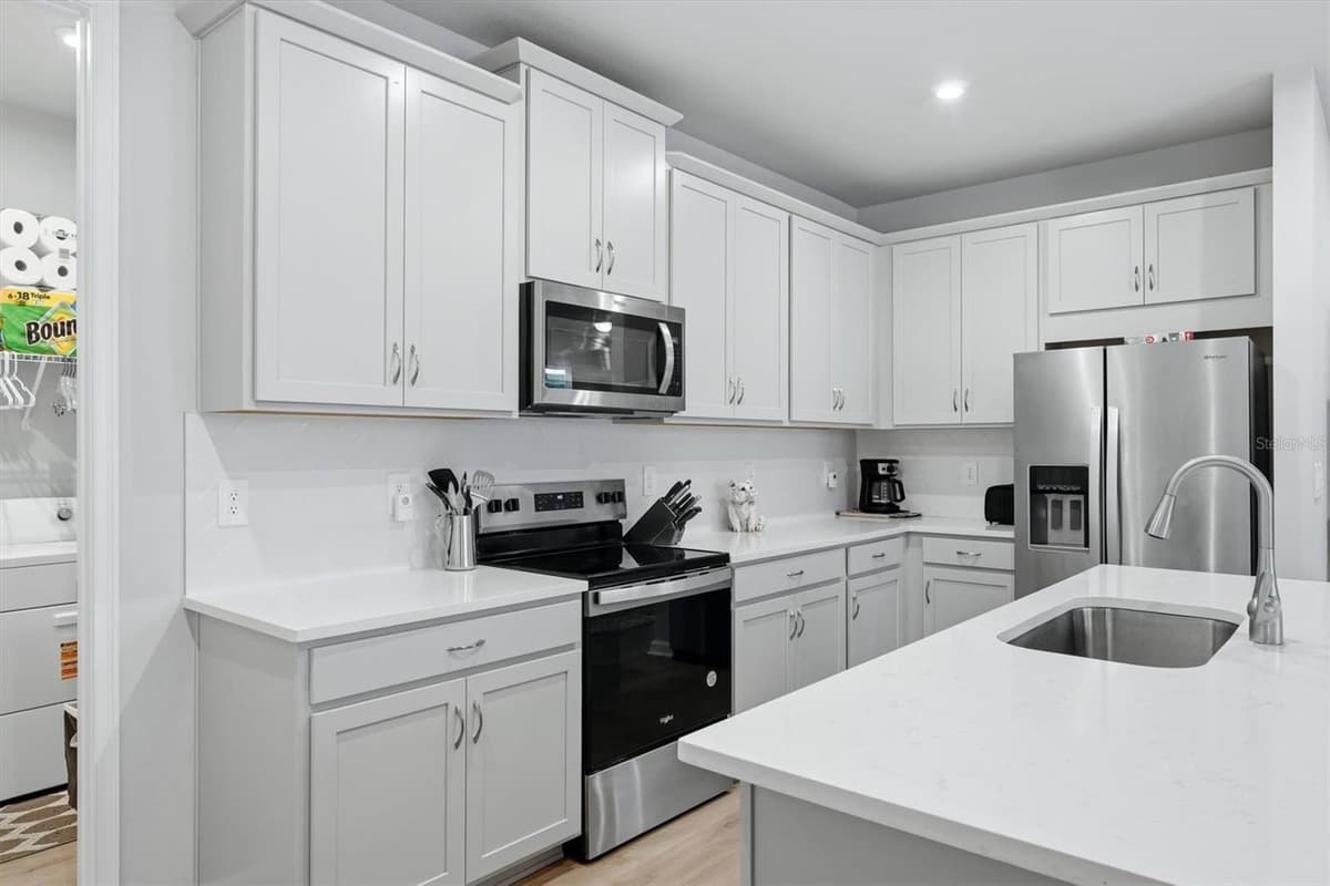 20411 SYMPHONY PLACE — photo 18 of 44