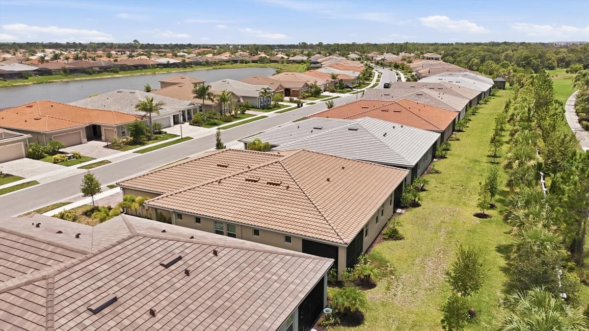 20411 SYMPHONY PLACE — photo 31 of 44