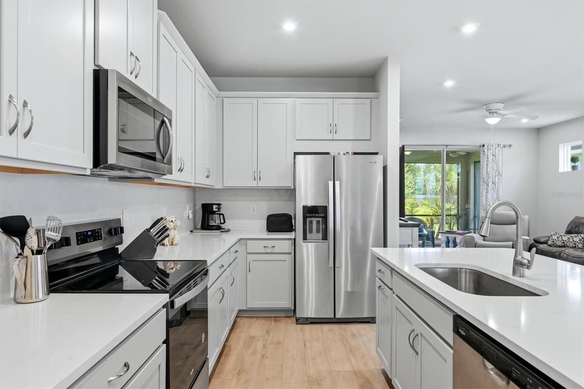 20411 SYMPHONY PLACE — photo 19 of 44