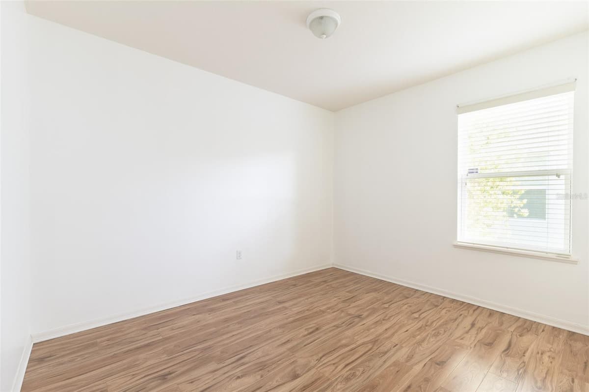 1569 TAMARIND ROAD — photo 11 of 20