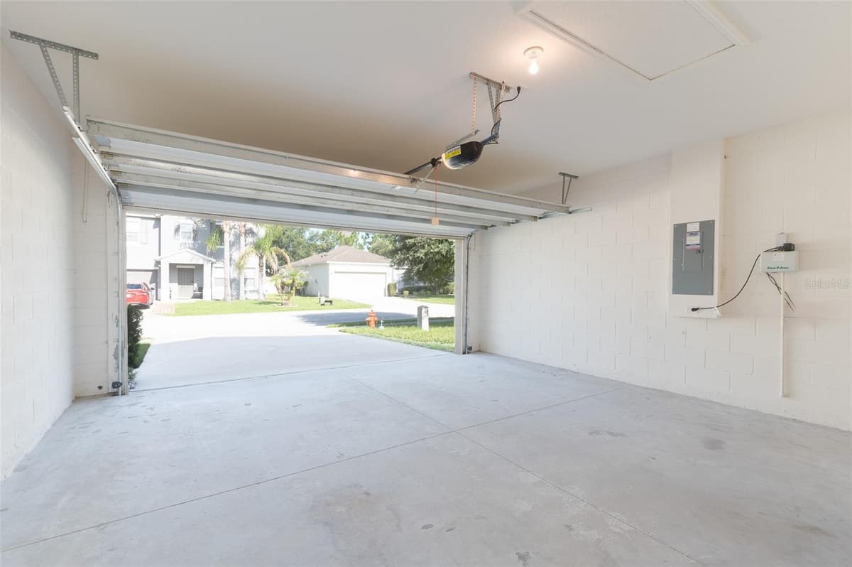 1569 TAMARIND ROAD — photo 13 of 20