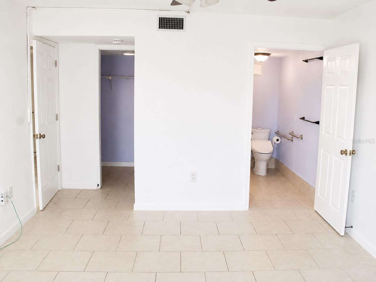 1068 LOTUS PARKWAY — photo 11 of 17