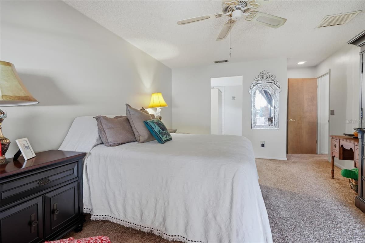 1150 WINDSOR WAY — photo 9 of 44