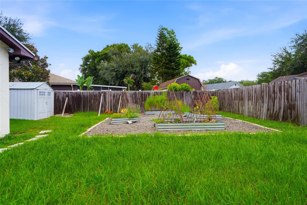1150 WINDSOR WAY — photo 35 of 44
