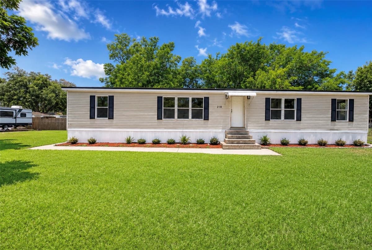 218 DIAMOND ACRES ROAD — photo 1 of 16