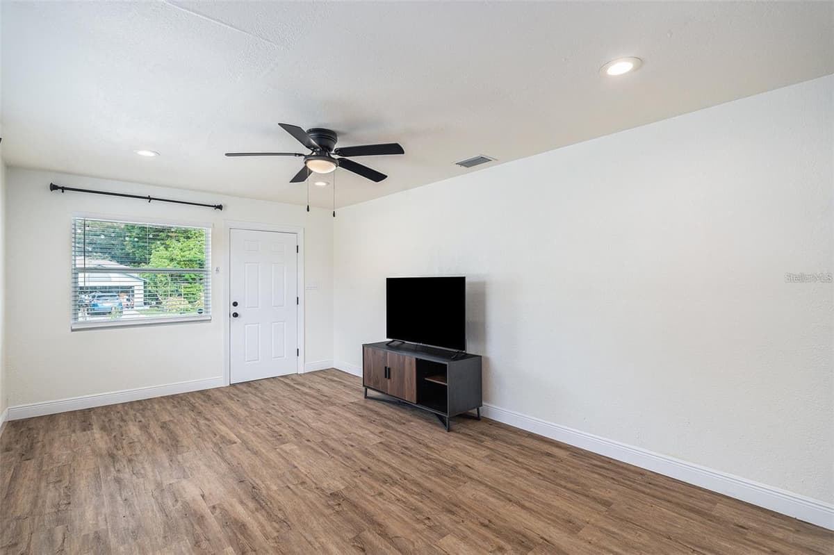 1411 MADISON AVENUE — photo 22 of 29