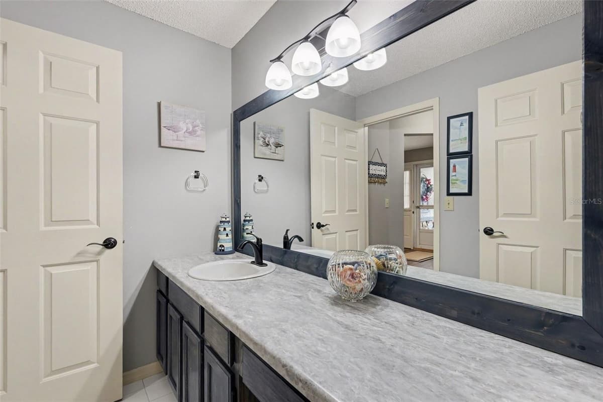 9141 91ST CIRCLE — photo 19 of 29