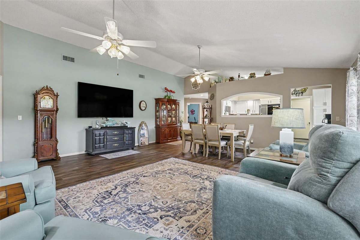 9141 91ST CIRCLE — photo 7 of 29