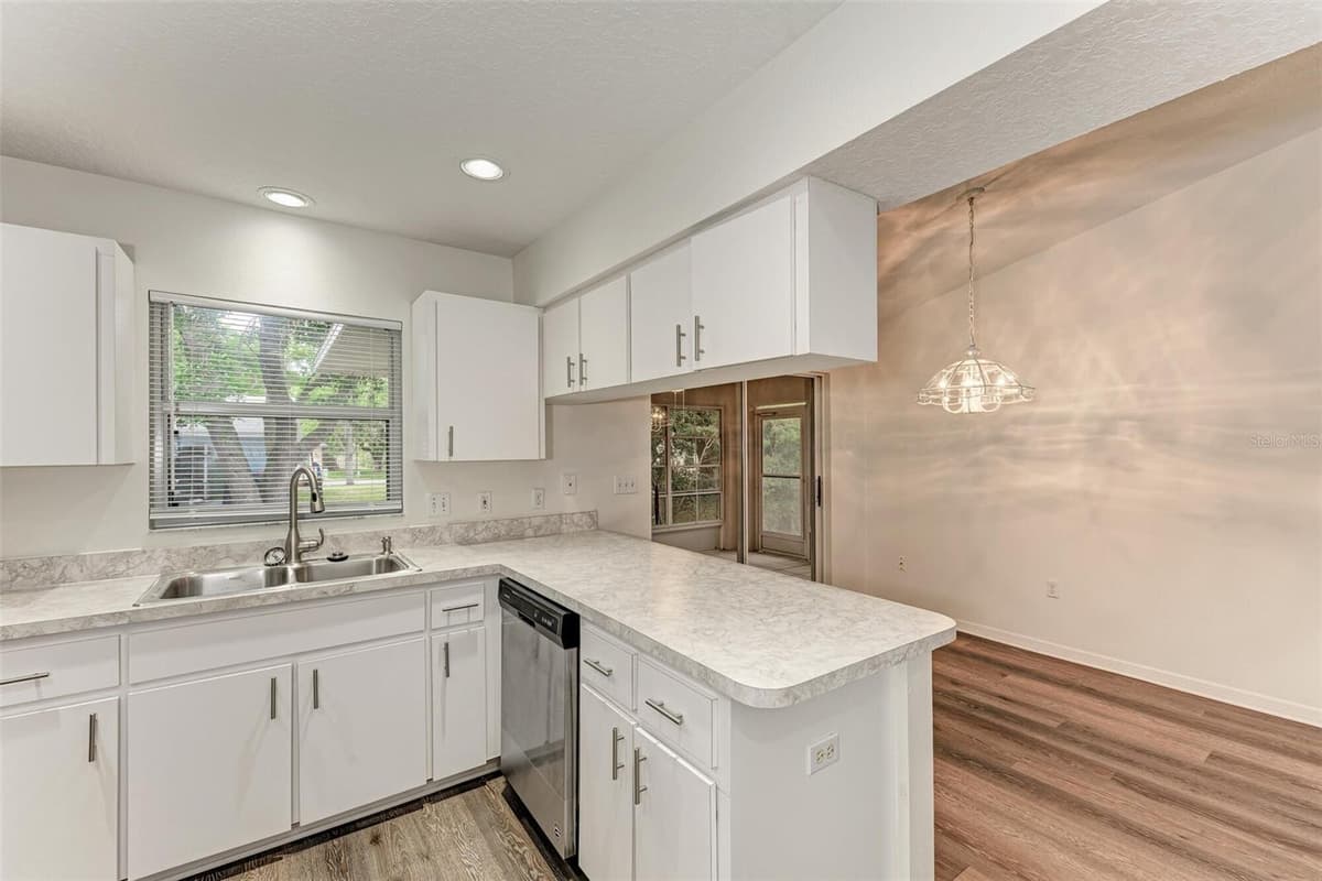 2046 OLD TREVOR WAY — photo 13 of 31
