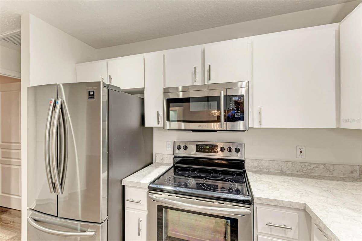 2046 OLD TREVOR WAY — photo 14 of 31
