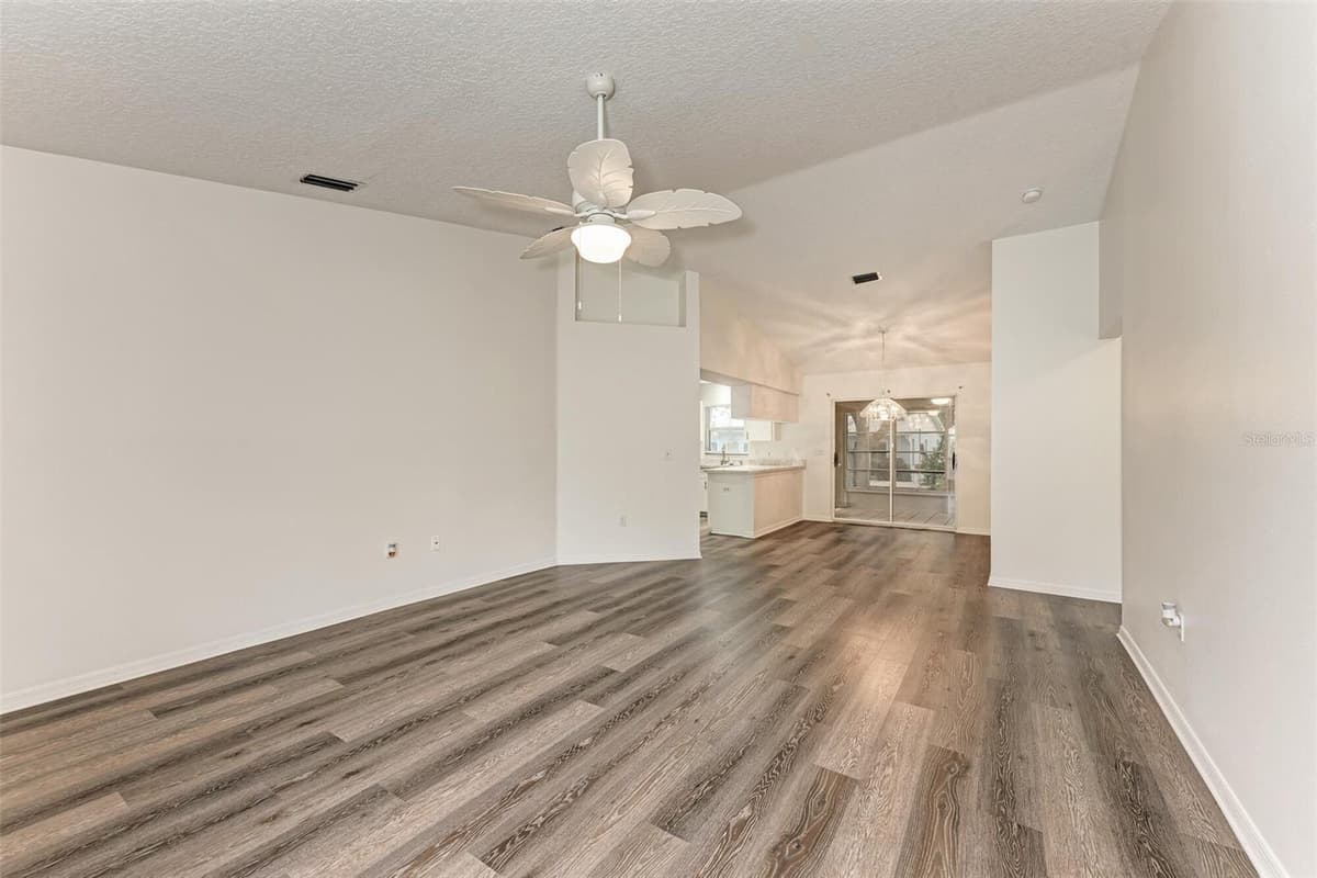 2046 OLD TREVOR WAY — photo 7 of 31