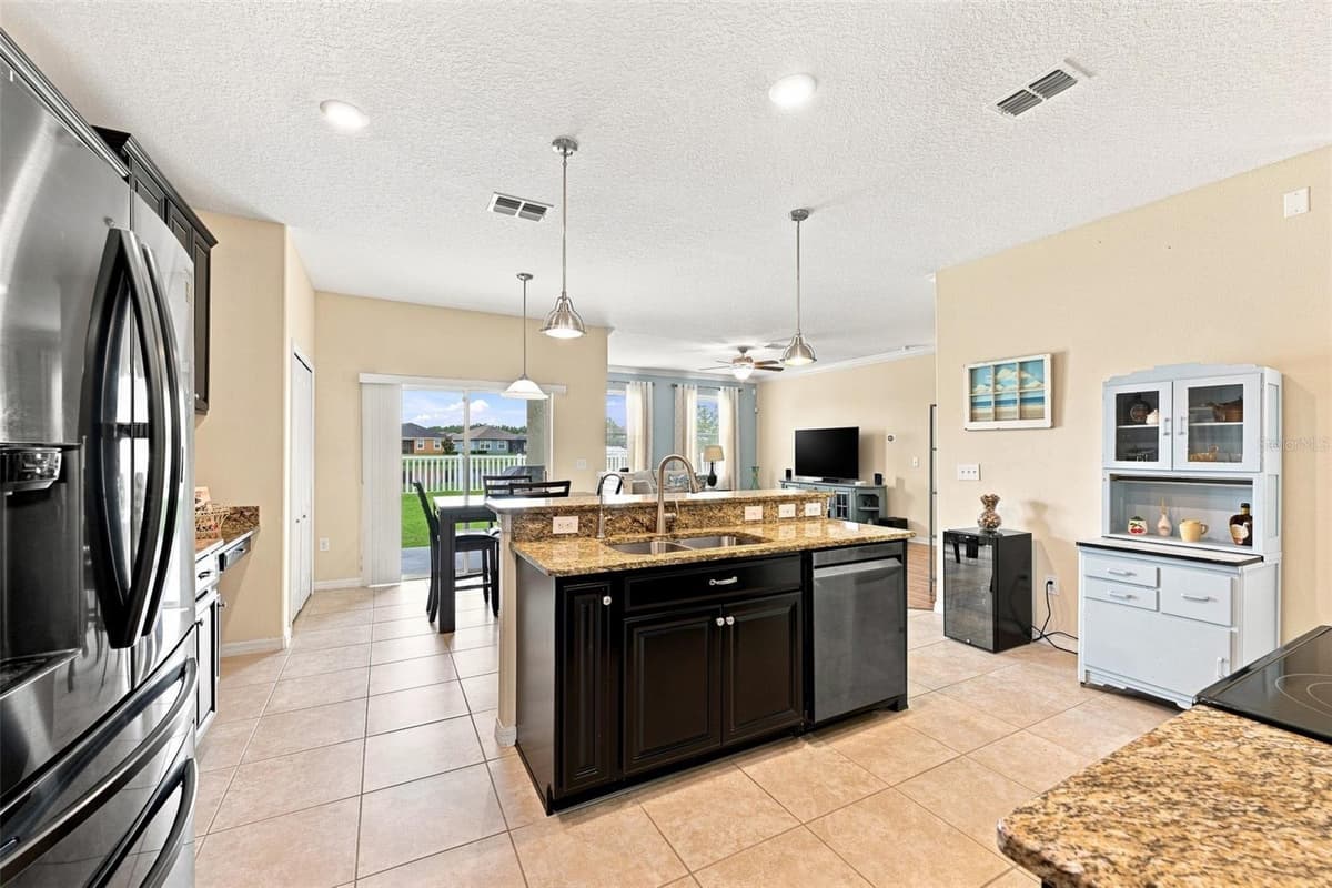 12335 BALLENTRAE FOREST DRIVE — photo 16 of 64