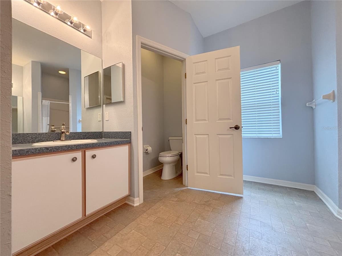 4493 TURNBERRY LANE — photo 21 of 55
