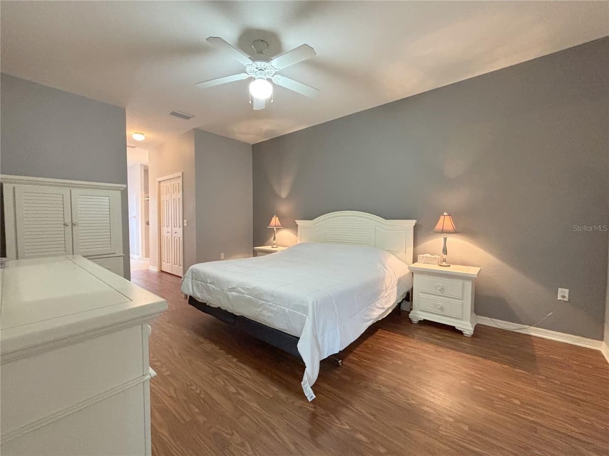 4493 TURNBERRY LANE — photo 18 of 55