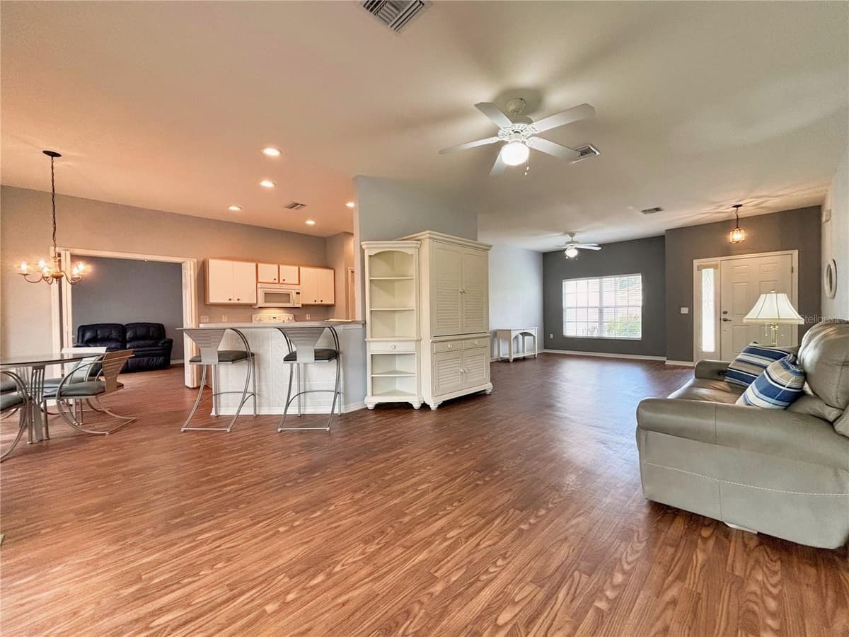 4493 TURNBERRY LANE — photo 5 of 55