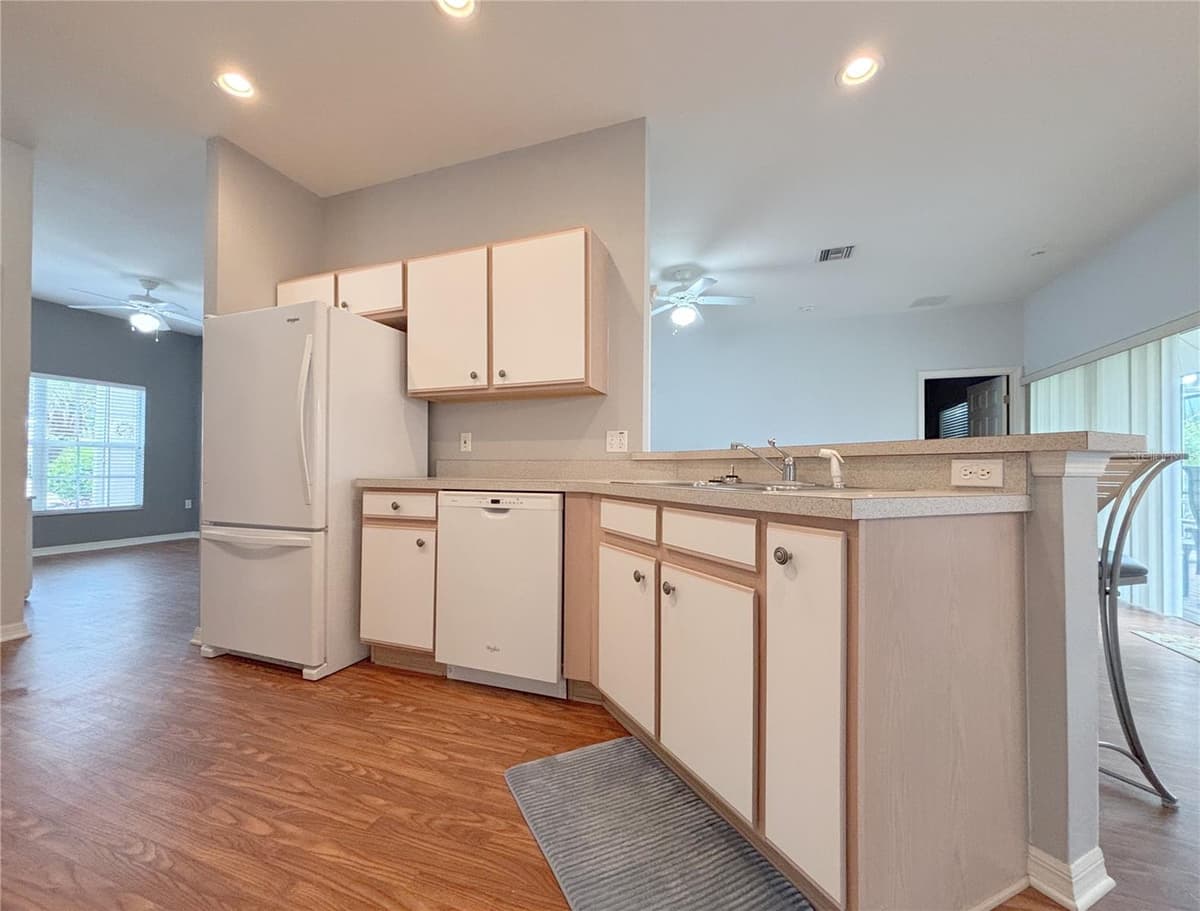 4493 TURNBERRY LANE — photo 9 of 55