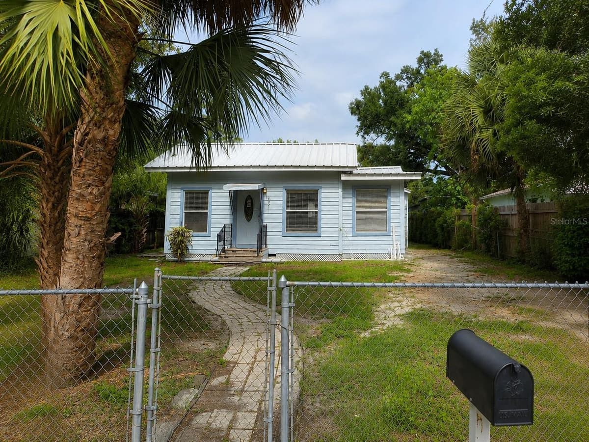 8211 10TH STREET — photo 1 of 25