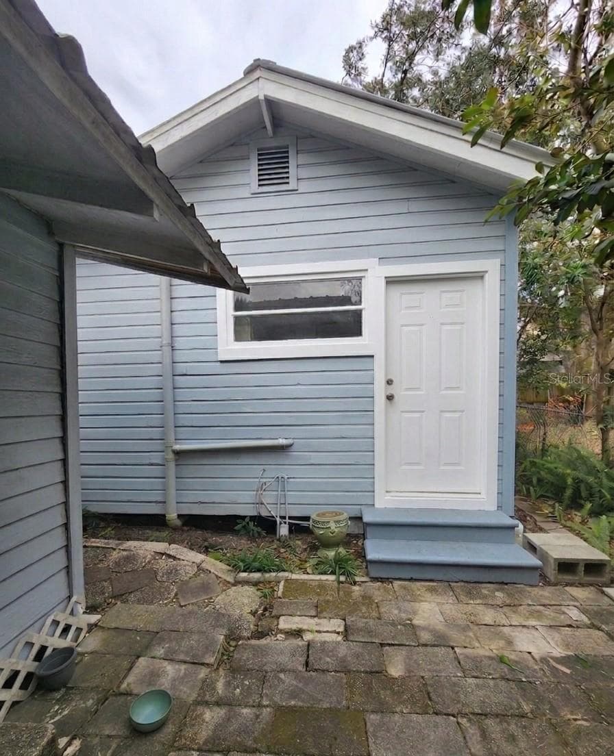 8211 10TH STREET — photo 15 of 25
